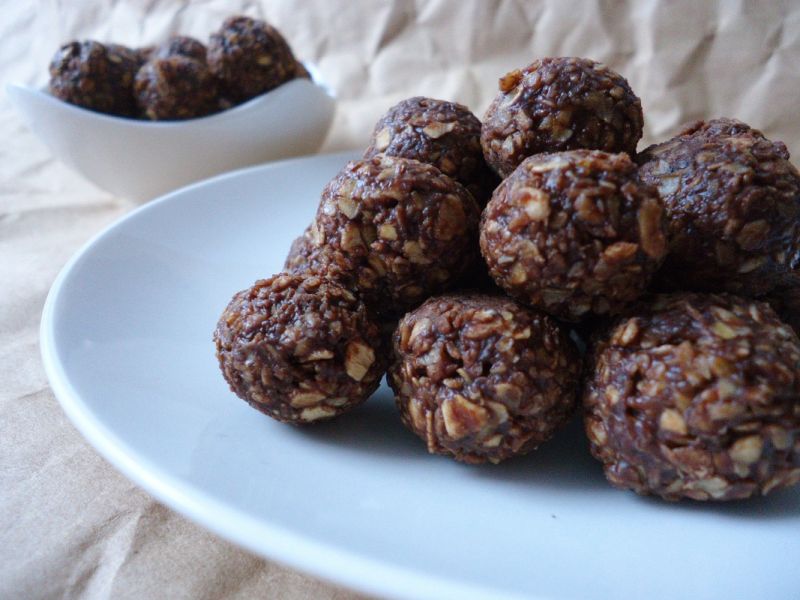 Kulki owsiane jak pralinki Kulki owsiane jak pralinki