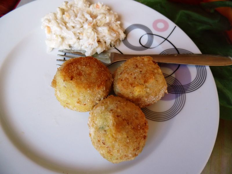 Kulki ryżowe z nutą sera 