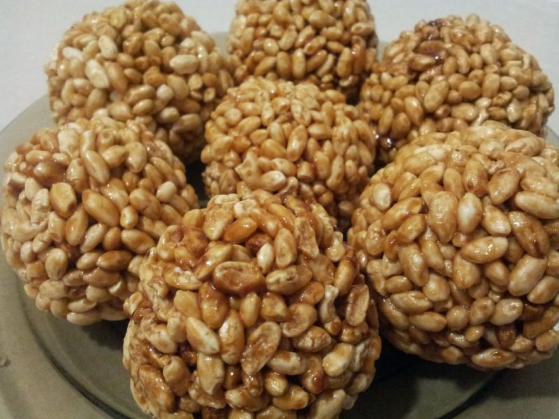 Kulki ryżowe z toffi - szyszki