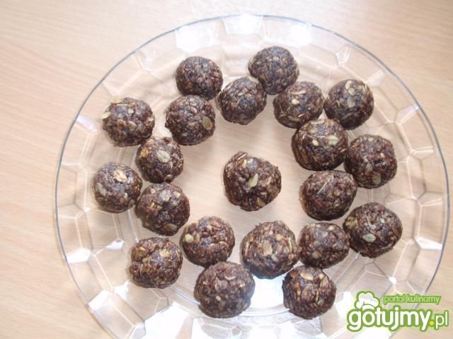 Kulki  z płatków  owsianych Kulki  z płatków  owsianych