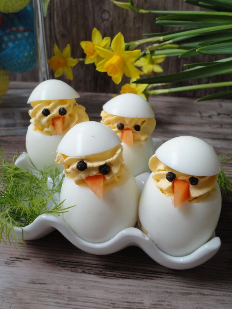 Kurczaczki - jajka faszerowane z curry Kurczaczki - jajka faszerowane z curry