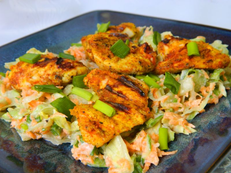 Kurczak curry z surówką