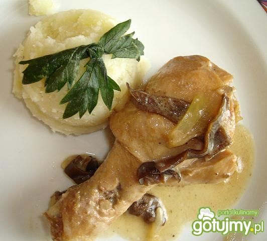 Kurczak duszony z grzybami Kurczak duszony z grzybami
