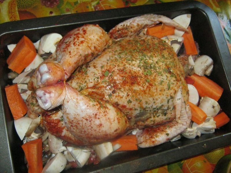Kurczak faszerowany papryką i pieczarkami