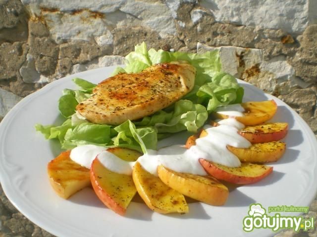 Kurczak grillowany z jabłkami Kurczak grillowany z jabłkami