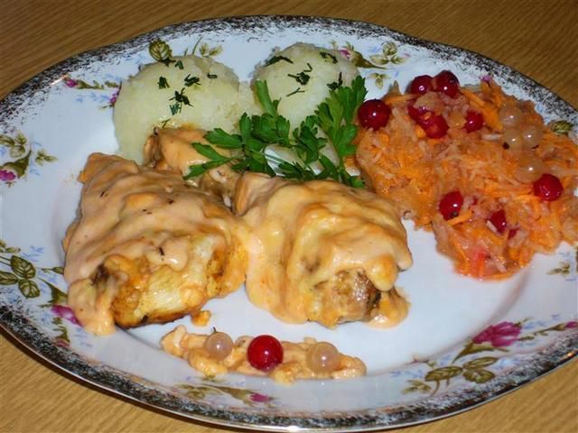 Kurczak gyros w sosie serowym 