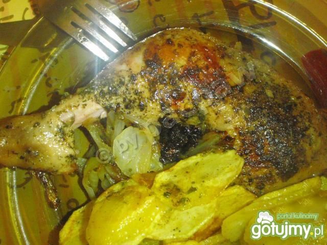 Kurczak majerankowy z suszoną cebulką  Kurczak majerankowy z suszoną cebulką