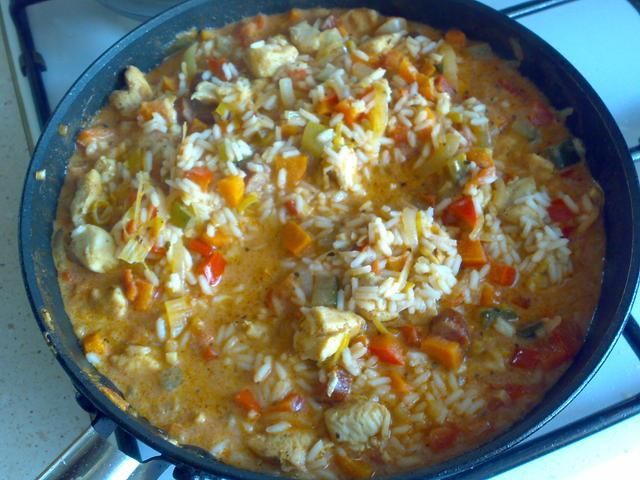 kurczak na wine z warzywami i ryzem kurczak na wine z warzywami i ryzem