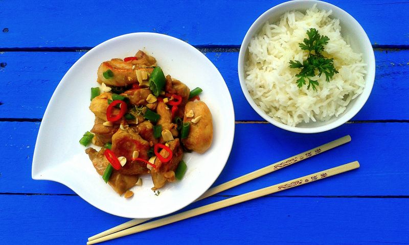 Kurczak pachnący trawą cytrynową i chilli Kurczak pachnący trawą cytrynową i chilli