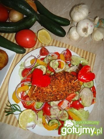 Kurczak paprykowy na sałatce