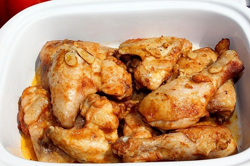 Kurczak pieczony w marynacie ketchupowo-czosnkowej