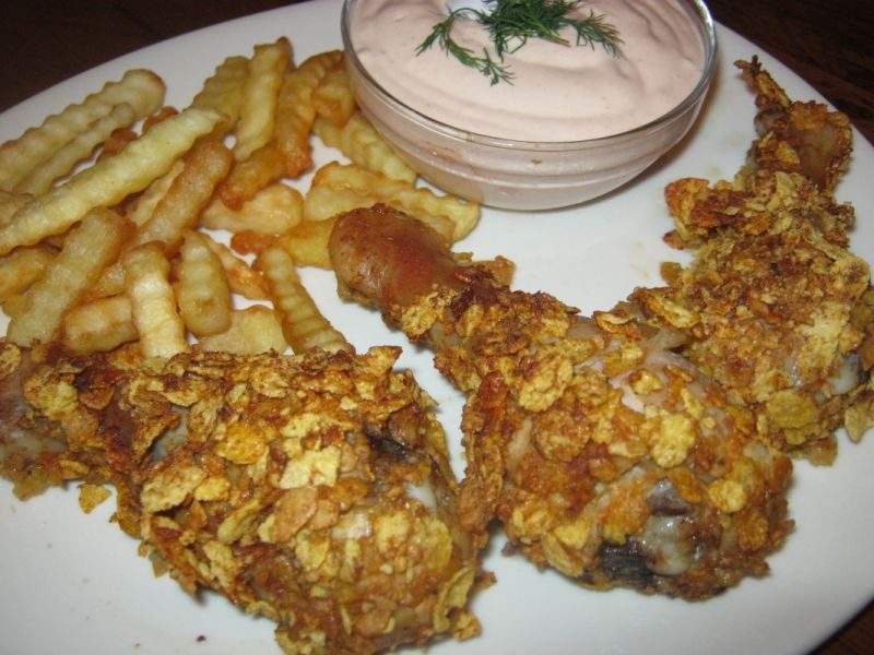 Kurczak pieczony w płatkach kukurydzianych