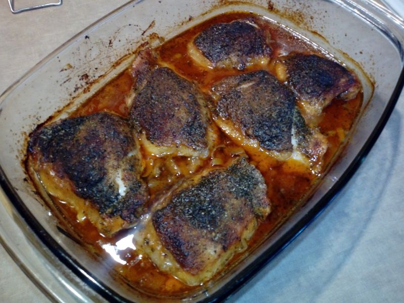 Kurczak pieczony z cukinią, cebulą i porem