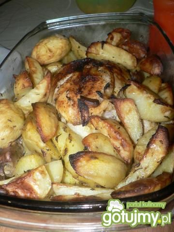 Kurczak pieczony z ziemniaczkami