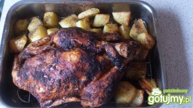 Kurczak pieczony z ziemniaczkami 2 Kurczak pieczony z ziemniaczkami 2