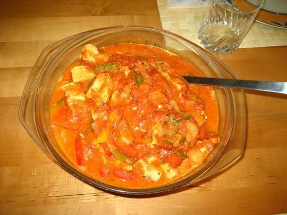 Kurczak w bananowym sosie curry