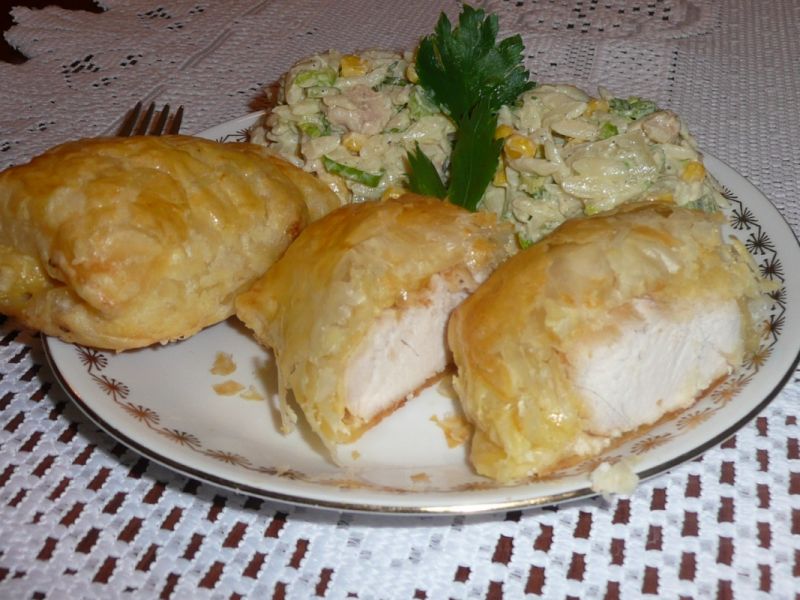 Kurczak w cieście francuskim   Kurczak w cieście francuskim