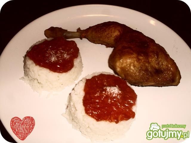 Kurczak w imbirze w sosie pomidorowym