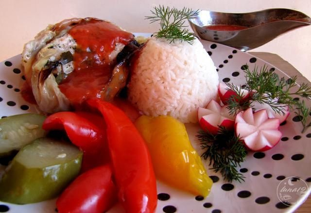 Kurczak w liściach kapusty