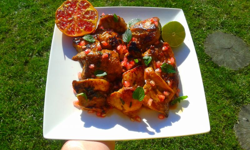 Kurczak w melasie i pestkach granatu