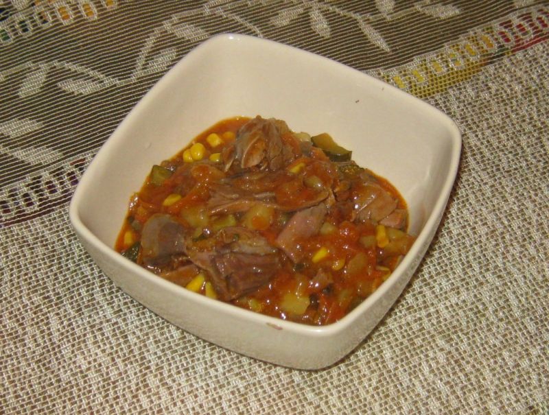 Kurczak w ogórkowo pomidorowym sosie