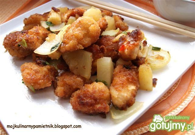 Kurczak w panko z ananasem i kukurydzą 