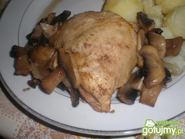 Kurczak w pieczarkach