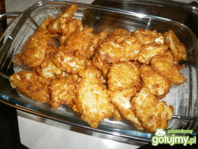 Kurczak w płatkach kukurydzianych.