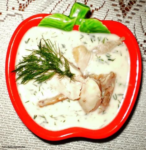 Kurczak w sosie koperkowym : Kurczak w sosie koperkowym :