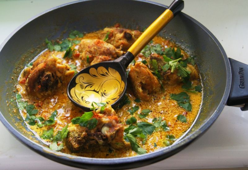 Kurczak w sosie śmietanowym ( pikantnym )