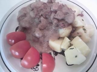 Kurczak w sosie z czerwonego wina Kurczak w sosie z czerwonego wina