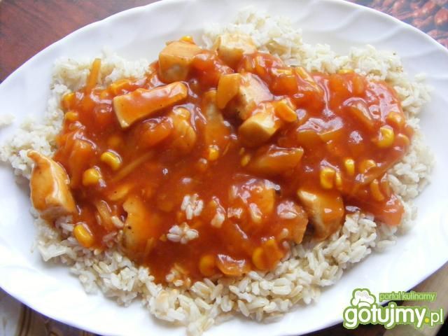 Kurczak w sosie z ryżem Kurczak w sosie z ryżem