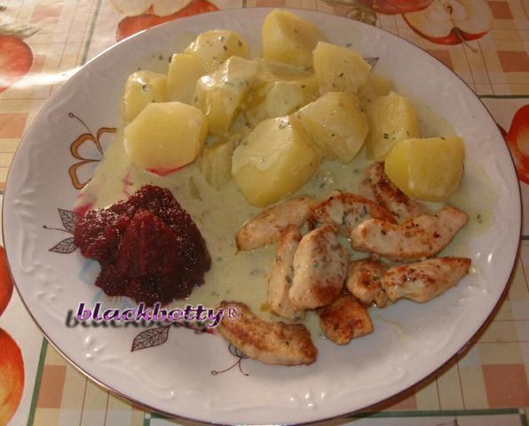 Kurczak w sosie ziołowym