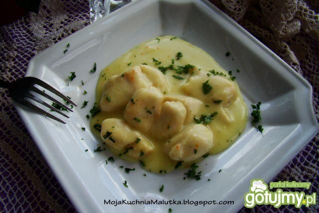 Kurczak z białym sosie  Kurczak z białym sosie