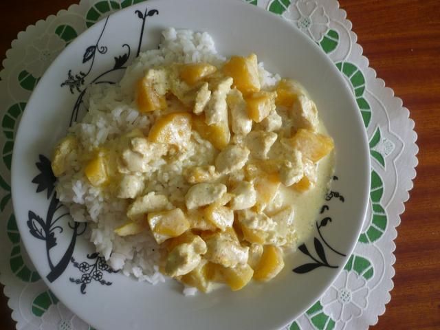 Kurczak z brzoskwiniami