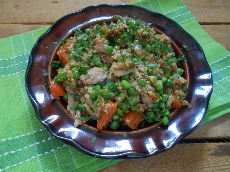 Kurczak z groszkiem - resztkowa kolacja