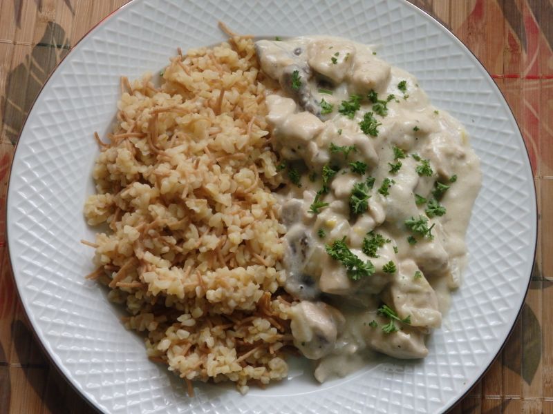 Kurczak z mascarpone i pieczarkami