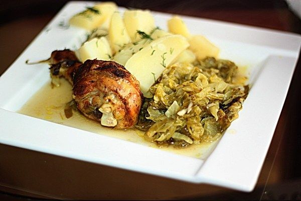 Kurczak z młodą kapustą Kurczak z młodą kapustą