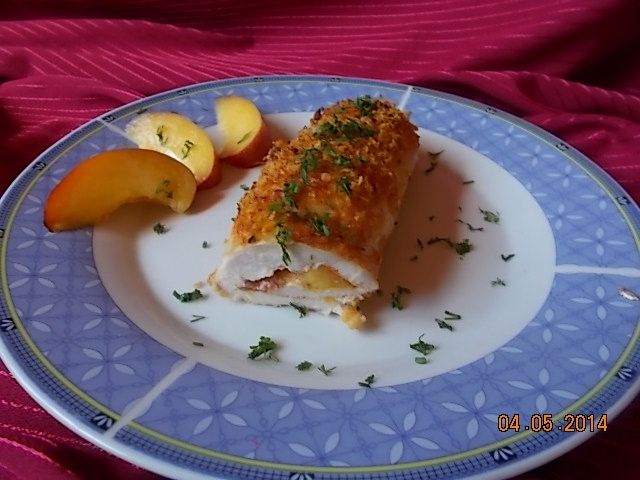 Kurczak z nektarynką w płatkach Kurczak z nektarynką w płatkach