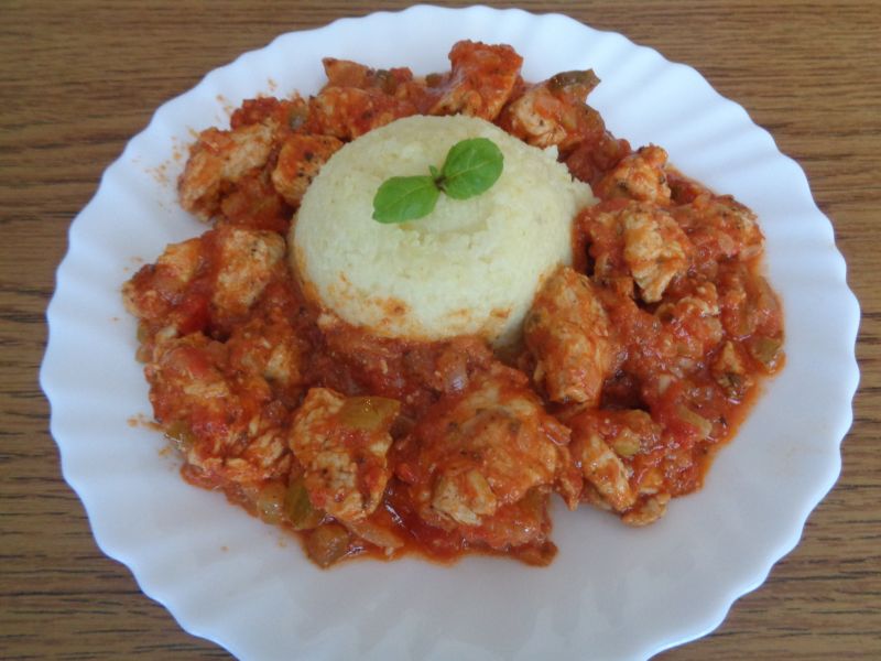 Kurczak z ogórkiem kiszonym Kurczak z ogórkiem kiszonym