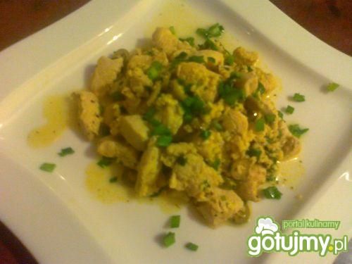 Kurczak z oliwkami w jogurcie i serku  Kurczak z oliwkami w jogurcie i serku