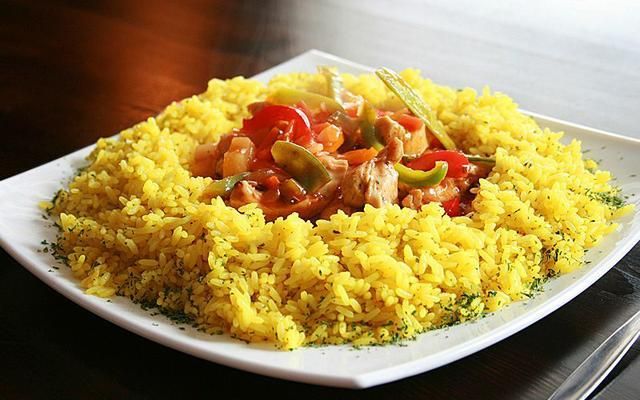 Kurczak z orzechami nerkowca