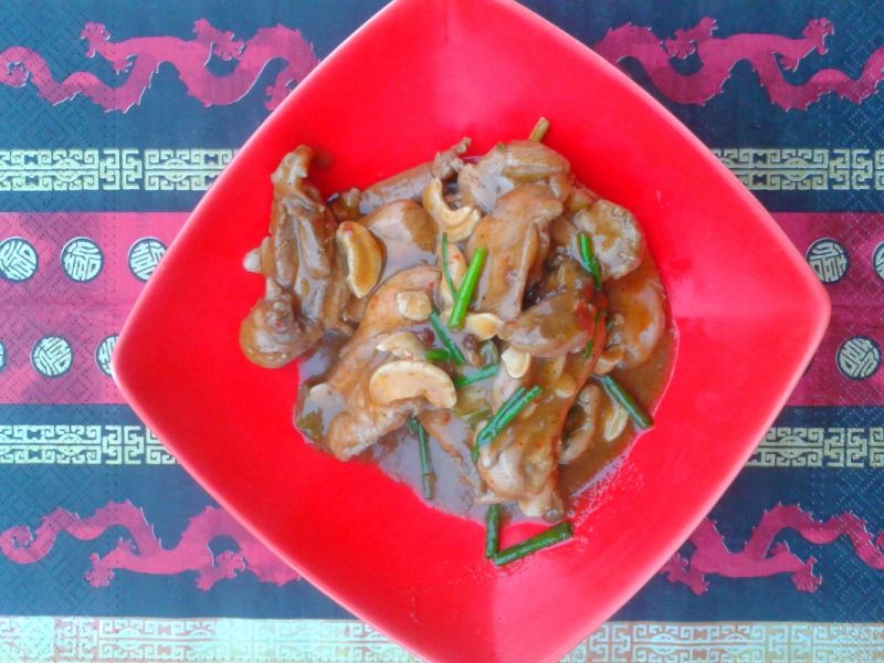 Kurczak z orzechami nerkowca