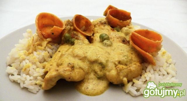 Kurczak z pastą korma