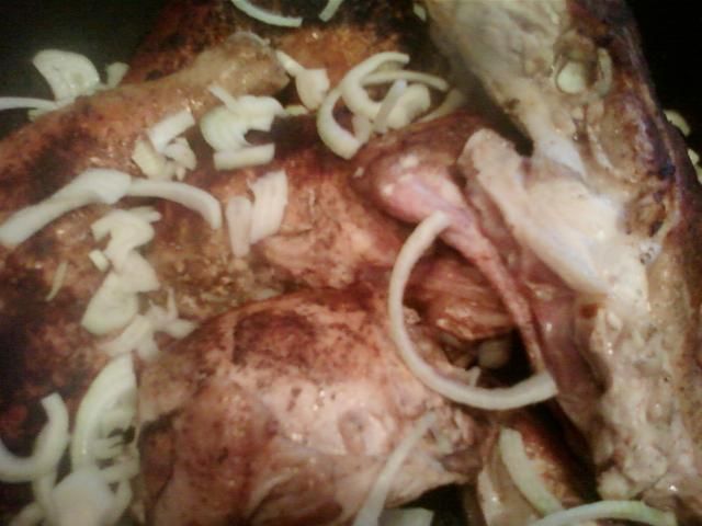 Kurczak z patelni w cebulce