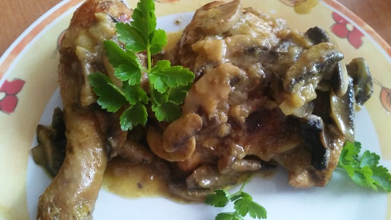 Kurczak z pieczarkami Gosi