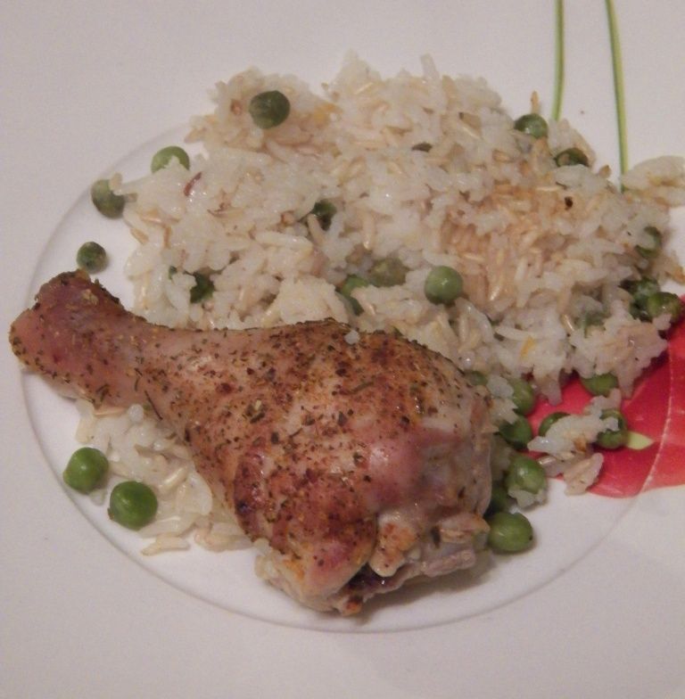 Kurczak z ryżem i groszkiem