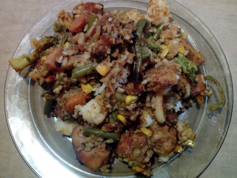 Kurczak z ryżem i warzywami