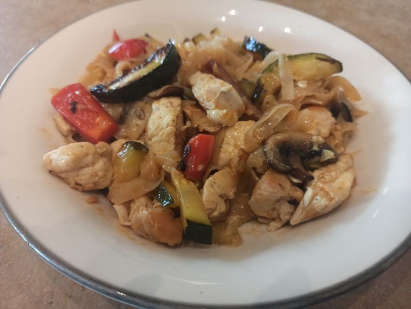 Kurczak z warzywami na ostro