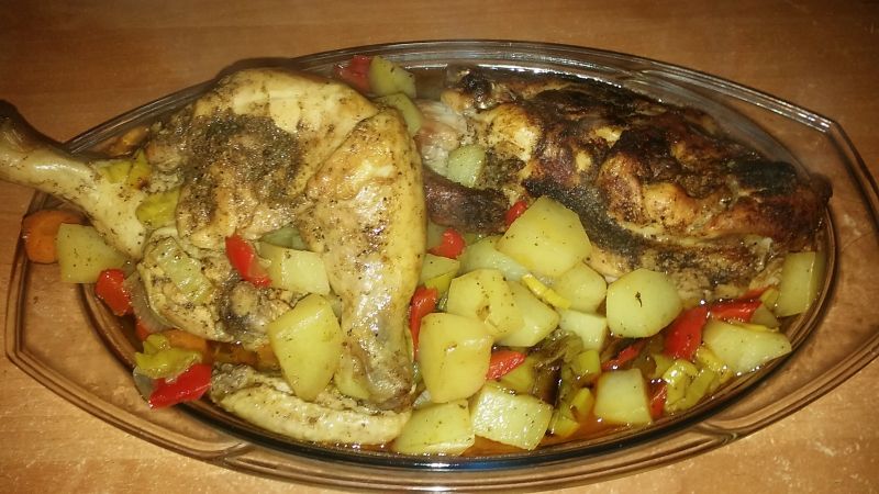 Kurczak z warzywami pieczony w rękawie